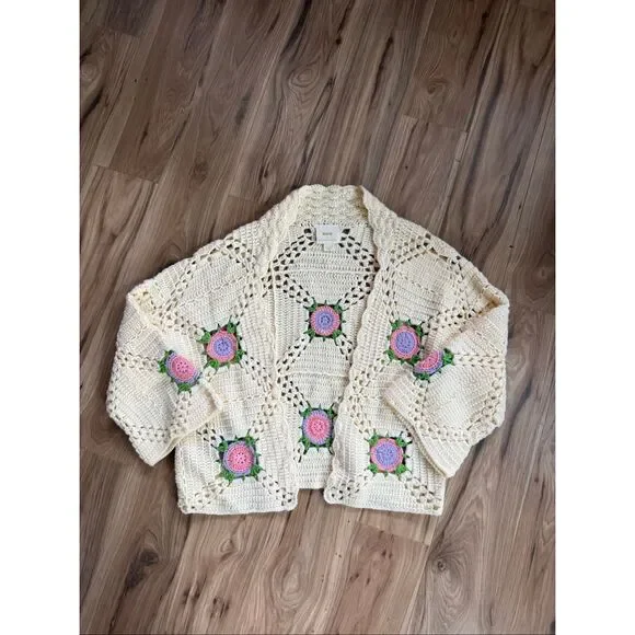 Maeve Cream Crochet Cardigan with Pink Rose Appliqués - Picture 4 of 10